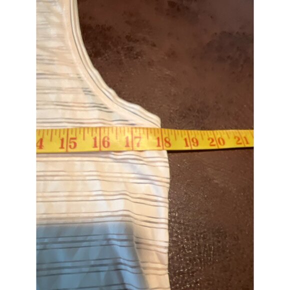 Lululemon Meet Halfway Tank *Striped Butter Pink Size 6 - Picture 7 of 9